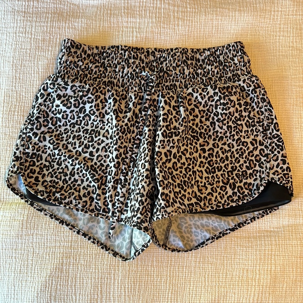 Albion Lunge Shorts in Leopard, Small